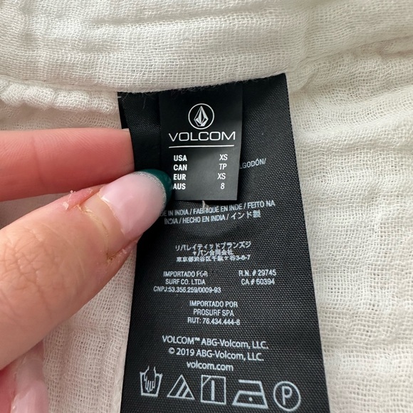 Volcom NWT White Easy Breezy Romper Coverup Size XS - Picture 8 of 12